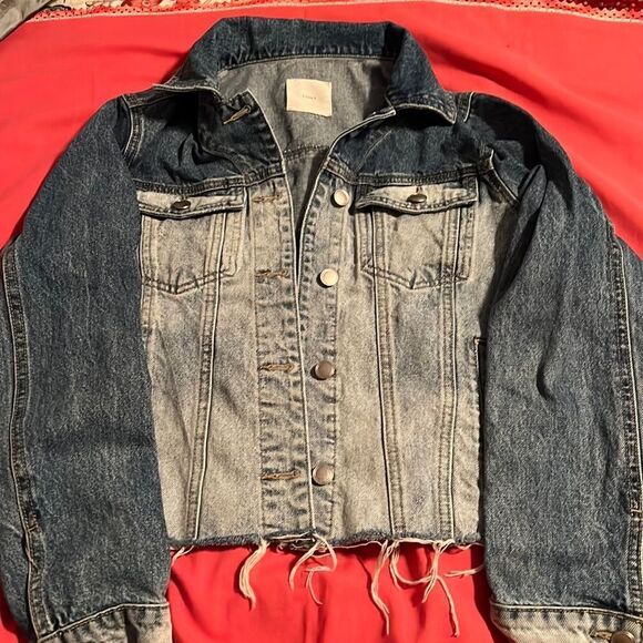 A LOVES A ombré wash raw hem denim jacket. Medium EUC - Picture 1 of 10